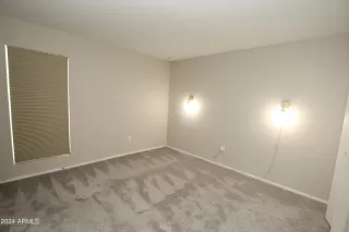 Photo #6: 6784577 Listing