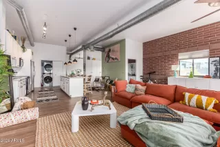 Photo #4: 6784599 Listing 