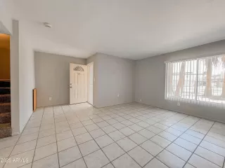 Photo #2: 6784601 Listing