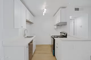 Photo #6: 6784722 Listing 