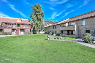 Photo #6: 6784765 Listing