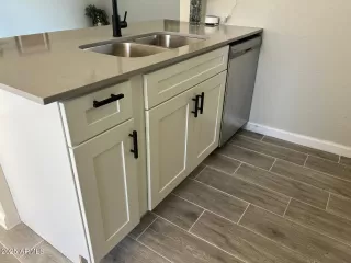 Photo #1: 6784839 Listing 