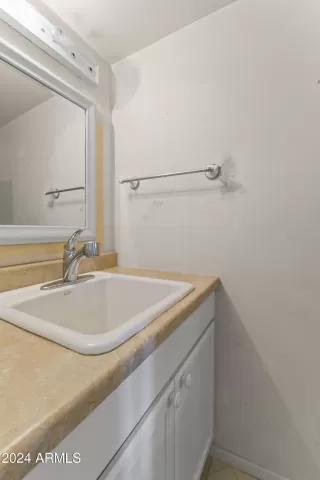 Photo #4: 6784994 Listing