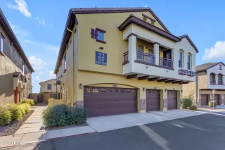 Photo #2: 6785749 Listing