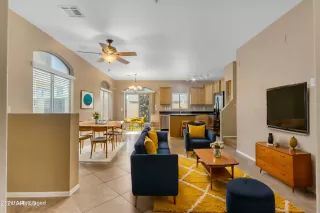 Photo #6: 6785749 Listing