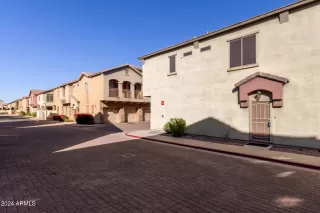 Photo #5: 6785756 Listing 