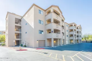 Photo #2: 6786107 Listing