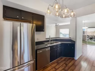 Photo #5: 6786114 Listing 