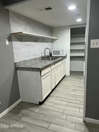 Photo #3: 6786145 Listing 