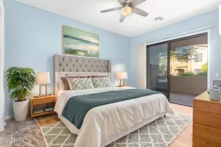 Photo #4: 6786153 Listing