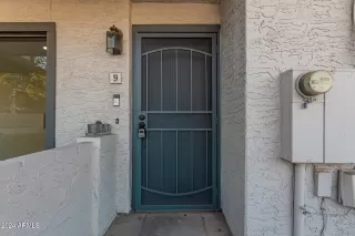 Photo #4: 6786309 Listing