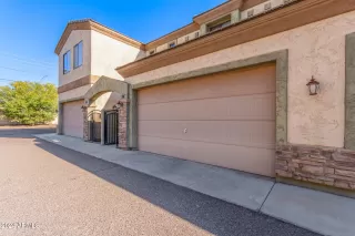 Photo #2: 6786341 Listing