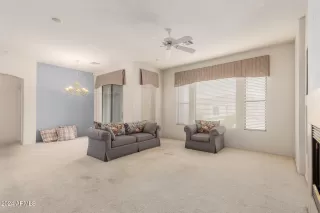 Photo #3: 6786383 Listing