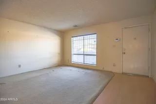 Photo #6: 6786585 Listing 