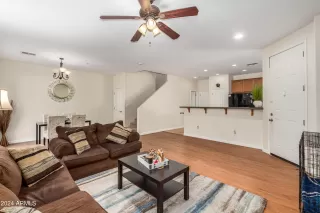 Photo #1: 6786620 Listing