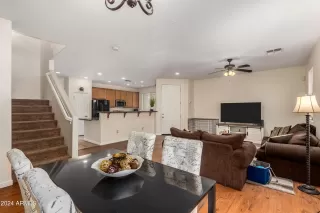 Photo #2: 6786620 Listing