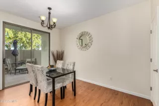 Photo #6: 6786620 Listing