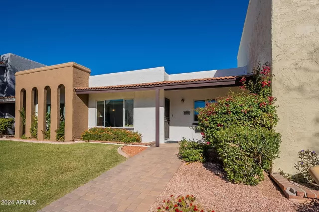 MLS: 6786623 Condo For Sale