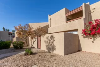 Photo #1: 6786689 Listing 