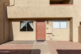 Photo #2: 6786689 Listing 