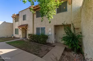 Photo #2: 6786757 Listing