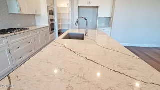 Photo #6: 6786839 Listing 