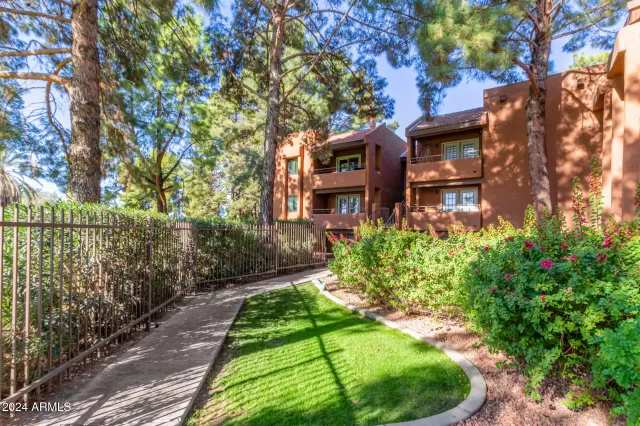 MLS: 6786975 Condo For Sale