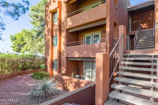 Photo #2: 6786975 Listing