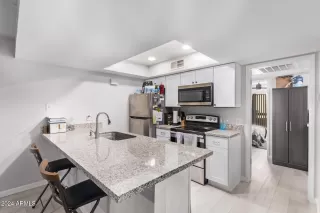 Photo #3: 6787204 Listing 