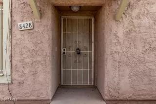 Photo #3: 6787347 Listing