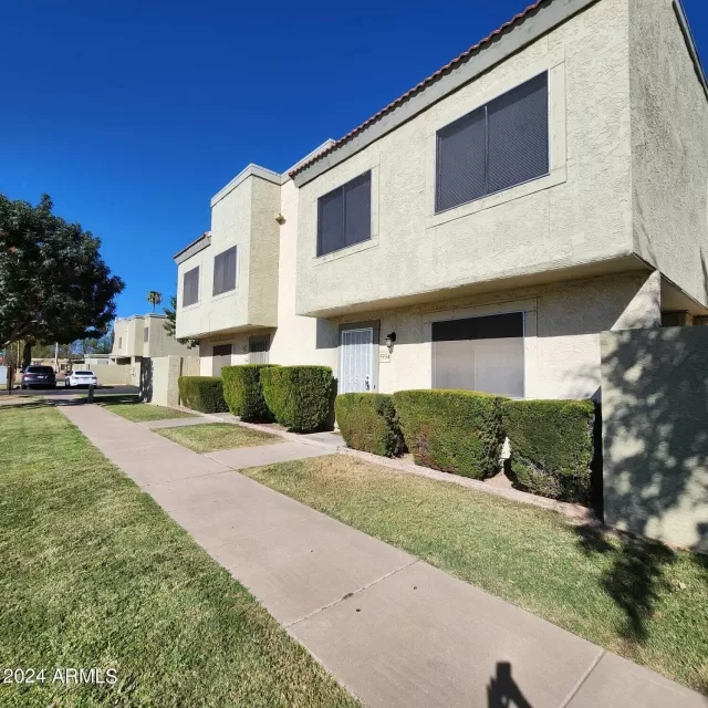 MLS: 6787397 Condo For Sale