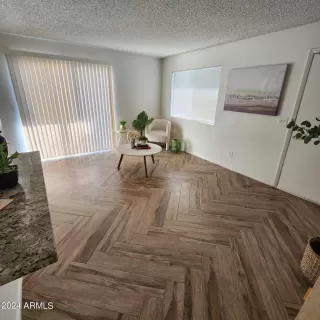 Photo #2: 6787397 Listing