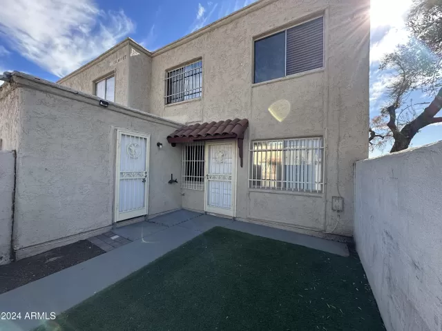 MLS: 6787404 Condo For Sale