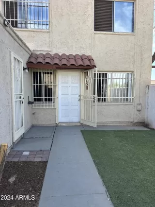 Photo #4: 6787404 Listing 