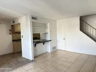 Photo #6: 6787404 Listing 