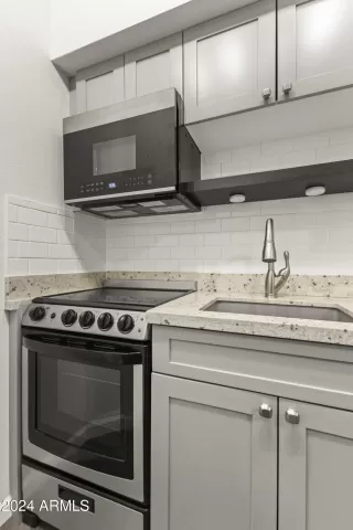 Photo #6: 6787452 Listing