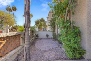 Photo #1: 6787496 Listing 