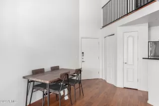 Photo #4: 6787833 Listing 