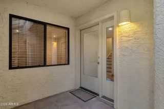 Photo #4: 6787913 Listing