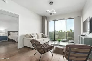 Photo #1: 6788028 Listing