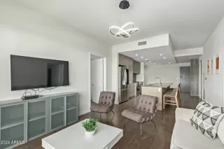 Photo #3: 6788028 Listing