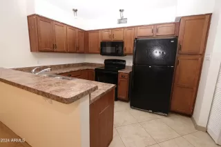 Photo #3: 6788113 Listing