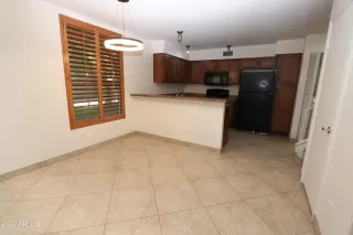 Photo #4: 6788113 Listing