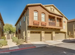 Photo #1: 6788245 Listing 