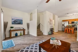 Photo #2: 6788245 Listing 