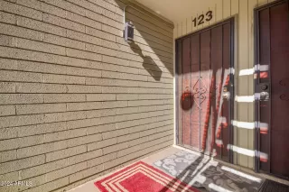 Photo #2: 6788348 Listing