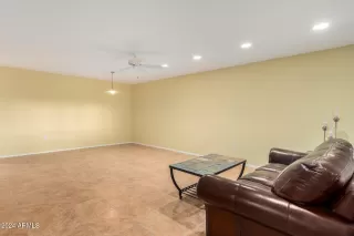 Photo #2: 6788442 Listing 