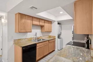 Photo #6: 6788531 Listing 