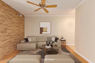 Photo #3: 6788613 Listing