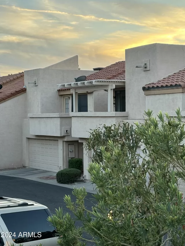 MLS: 6788853 Condo For Sale